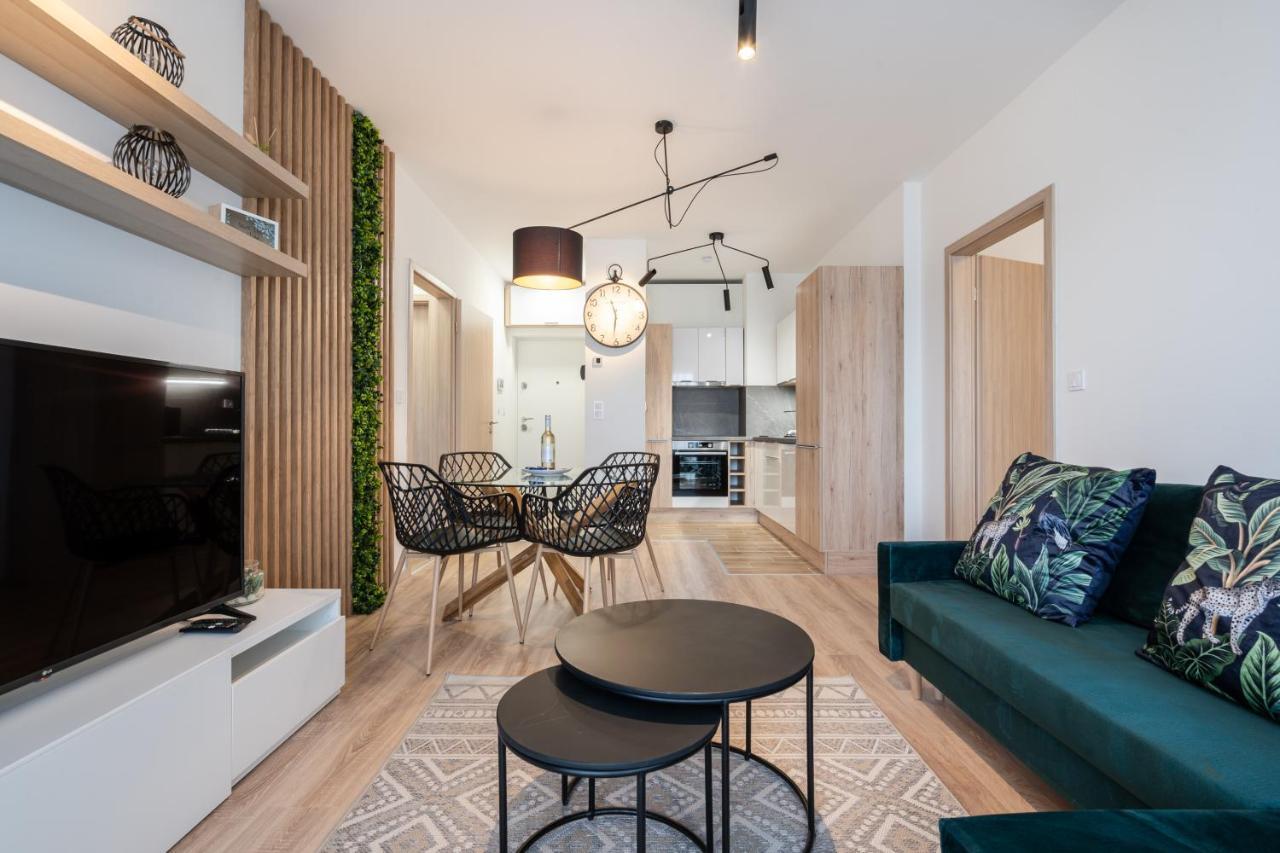 Westside River Apartment Budapest Exteriör bild