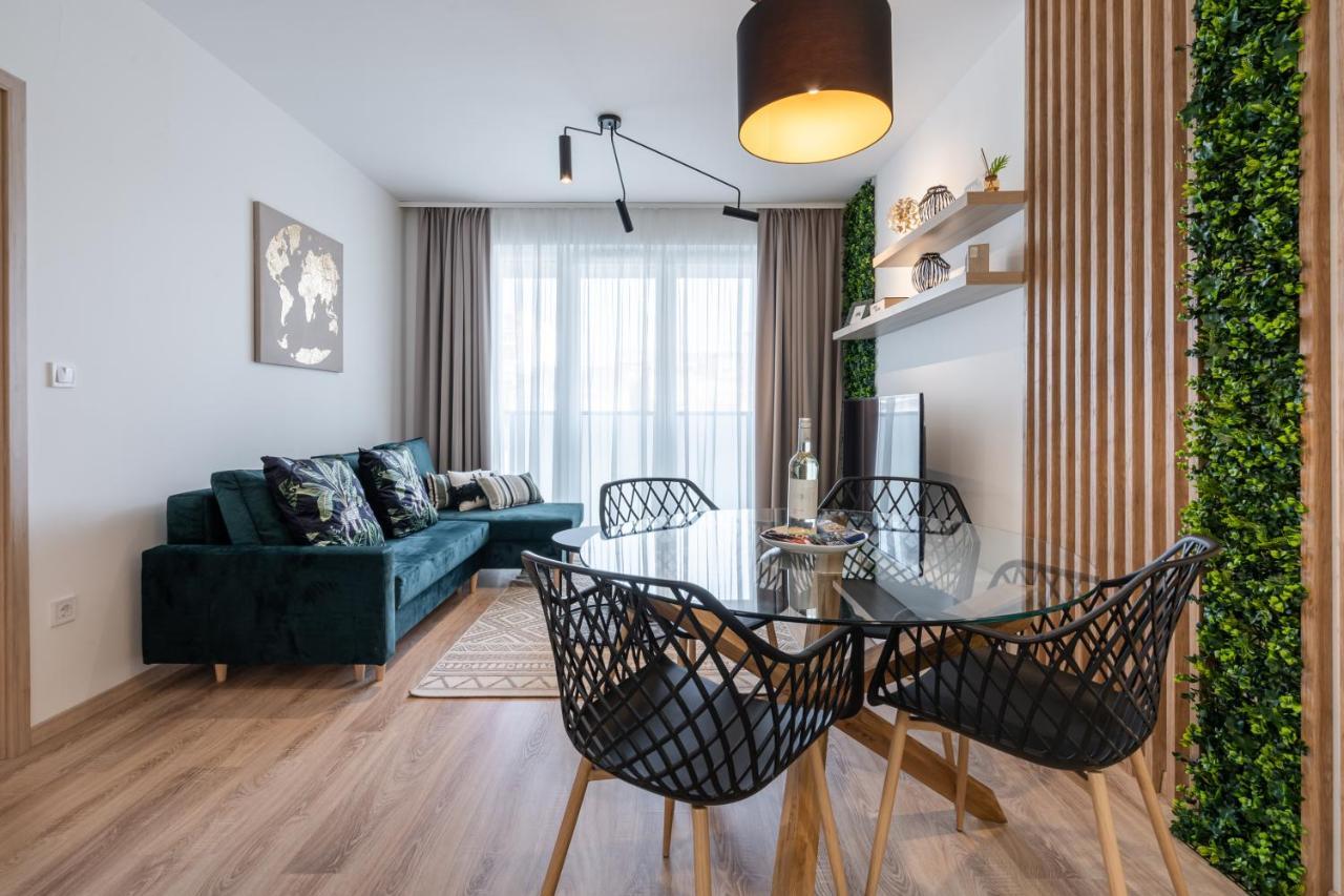 Westside River Apartment Budapest Exteriör bild