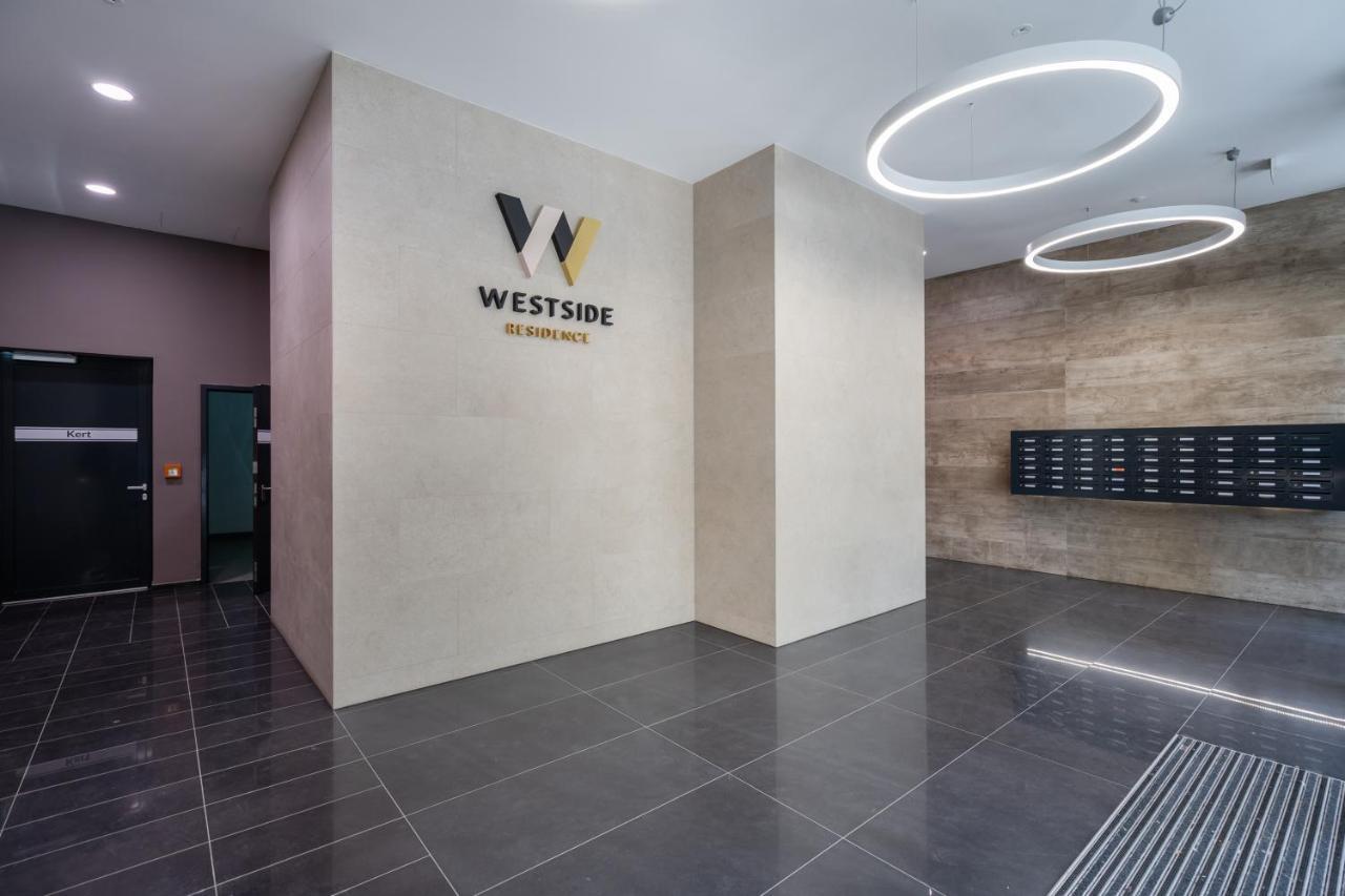 Westside River Apartment Budapest Exteriör bild